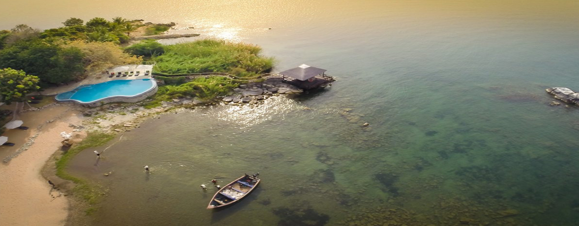 Blue Zebra Island Lodge