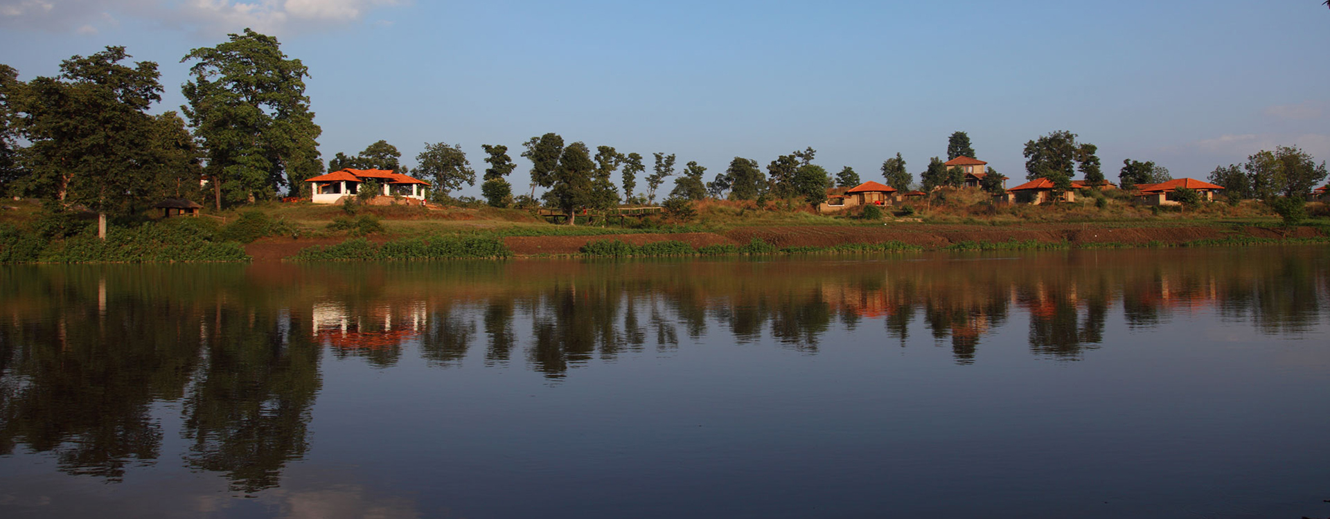 Flame of the Forest_Ext View_Lakeside