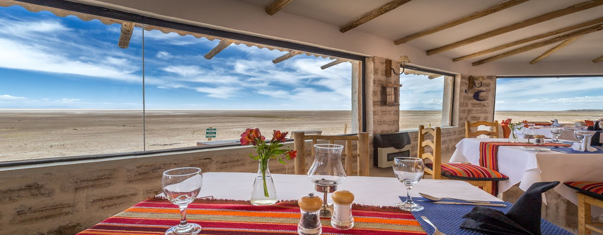 Luna-Salada-Salt-Hotel_Restaurant